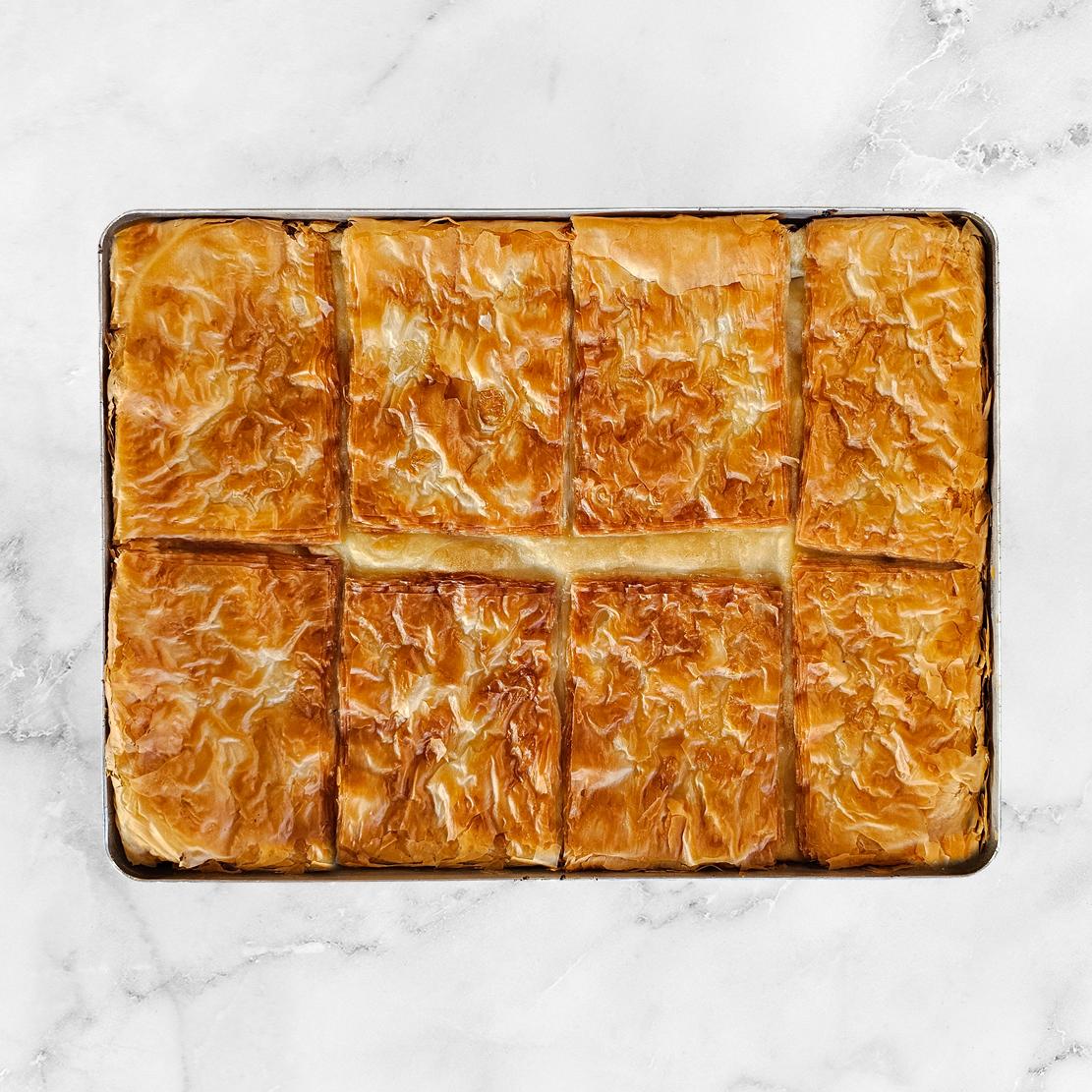 Kaşarlı Su Böreği ( Tepsi ) 8 Dilim / 2 Kg