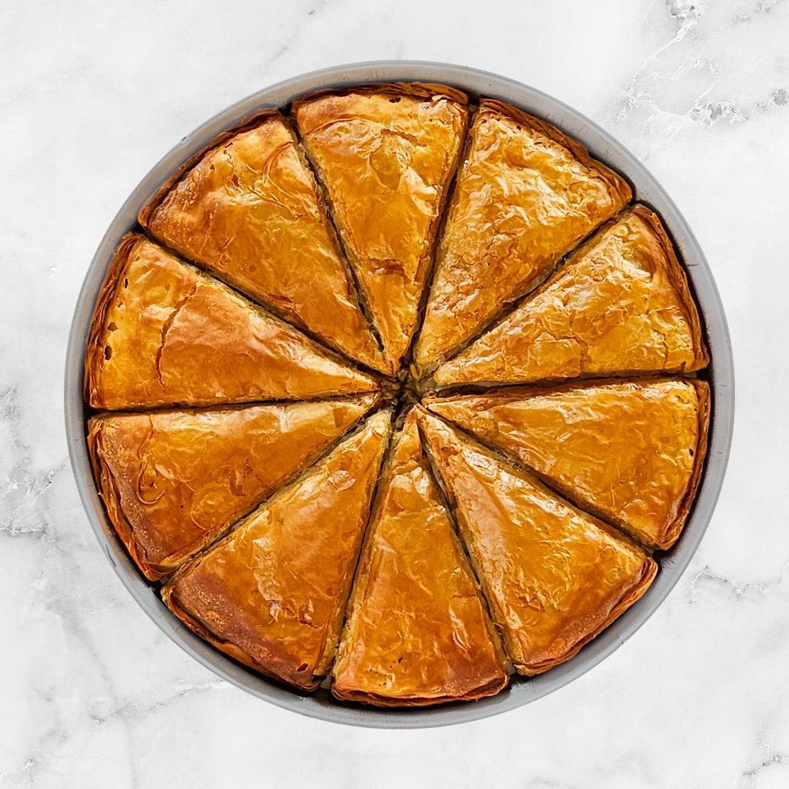 Ispanaklı Arnavut Böreği - 10 dilim / Tepsi 2,5 Kg